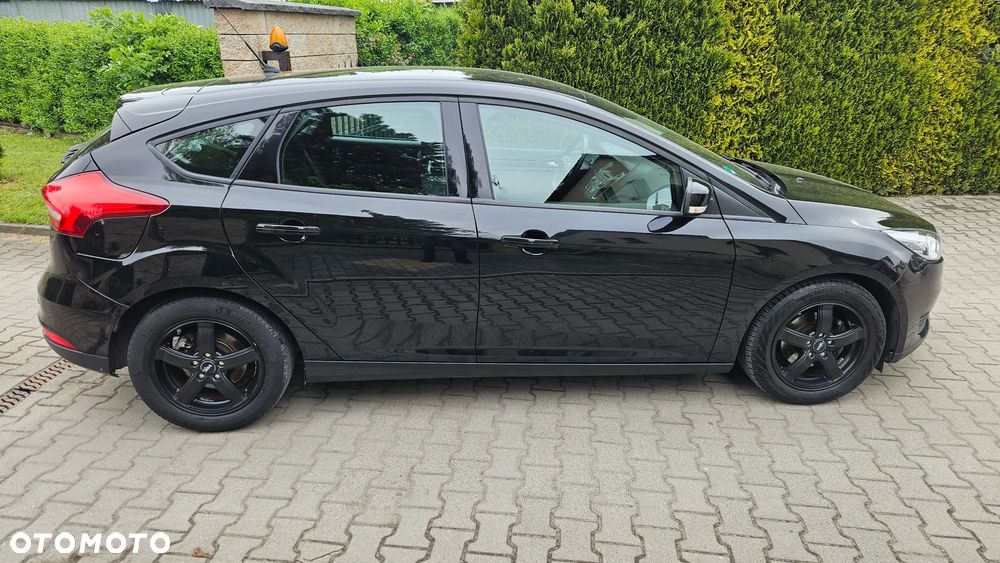 Ford Focus 1.0 EcoBoost Trend - 12
