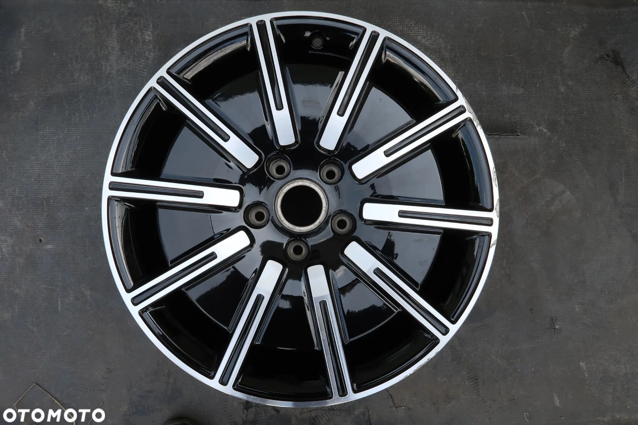 L42 Felga Porsche Taycan 9J1601025E 9x20et54 - 1