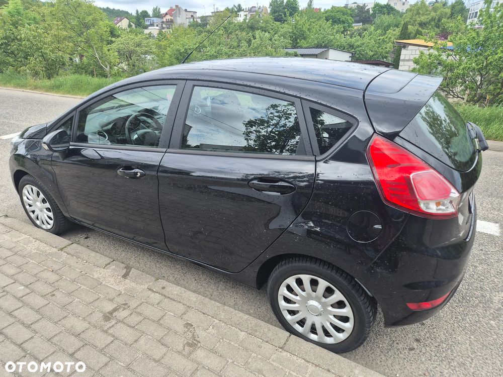 Ford Fiesta 1.25 Ambiente - 2