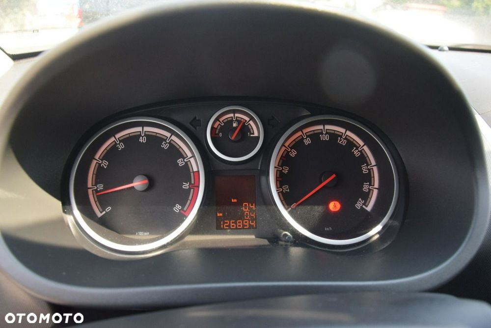 Opel Corsa 1.4 16V 150 Jahre - 27