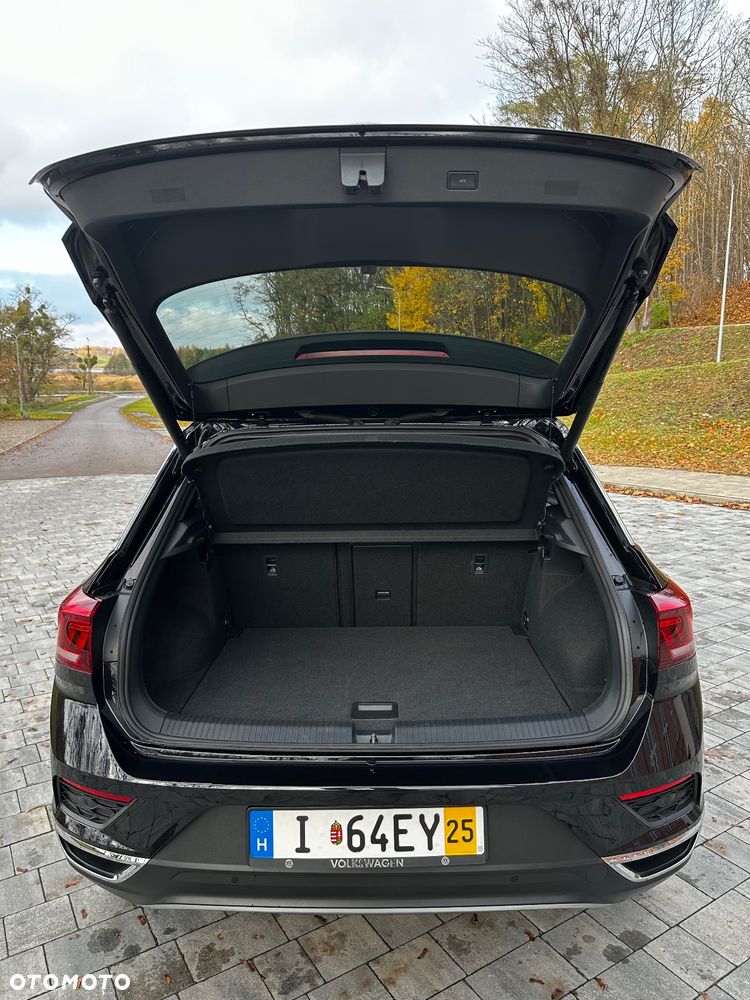 Volkswagen T-Roc - 13