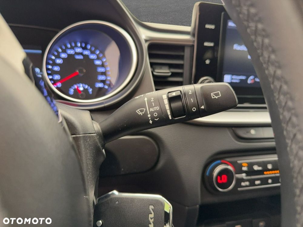 Kia Ceed - 24