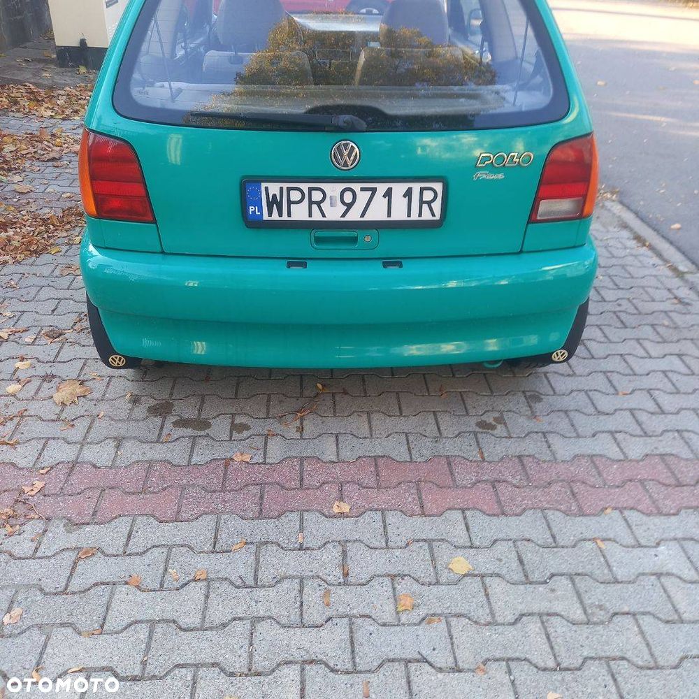 Volkswagen Polo 1995 photo 4