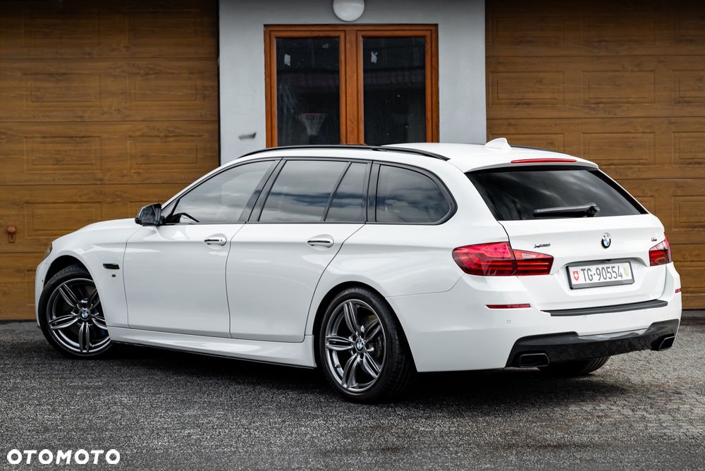 BMW Seria 5 M550d xDrive - 9