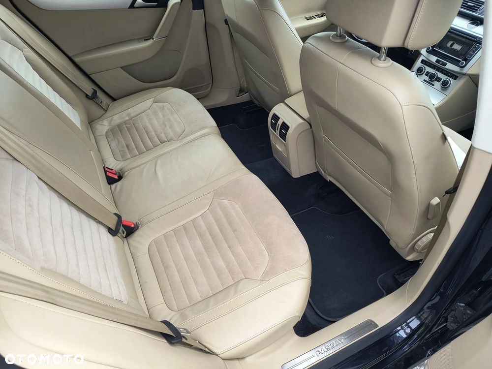 Volkswagen Passat 1.4 TSI BMT Comfortline - 20