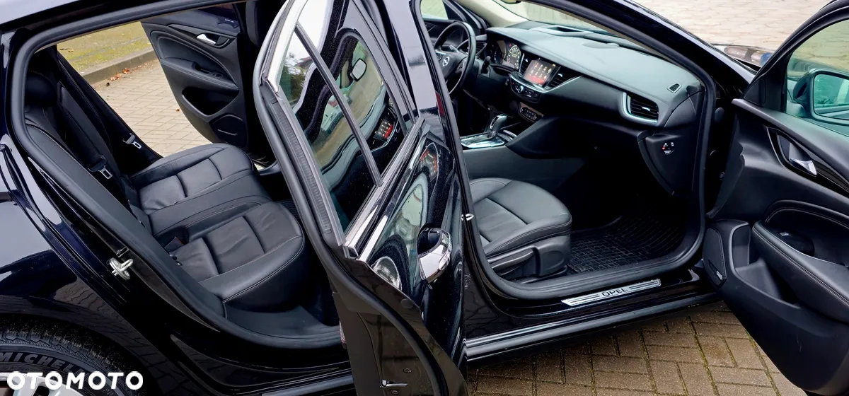 Opel Insignia - 12
