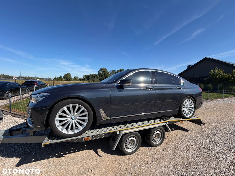 BMW Seria 7 - 10
