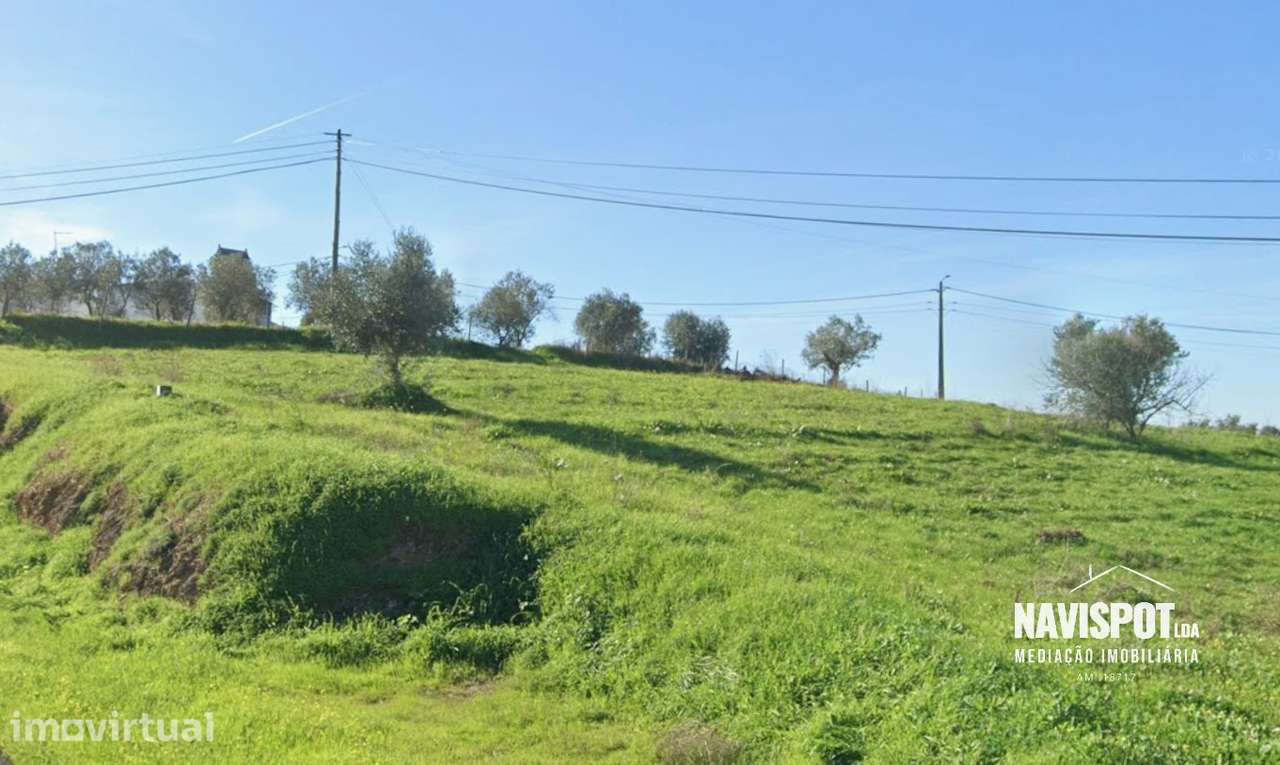 Terreno urbano com 1153 m2 e 450 m2 de área bruta de construção - Grande imagem: 5/7
