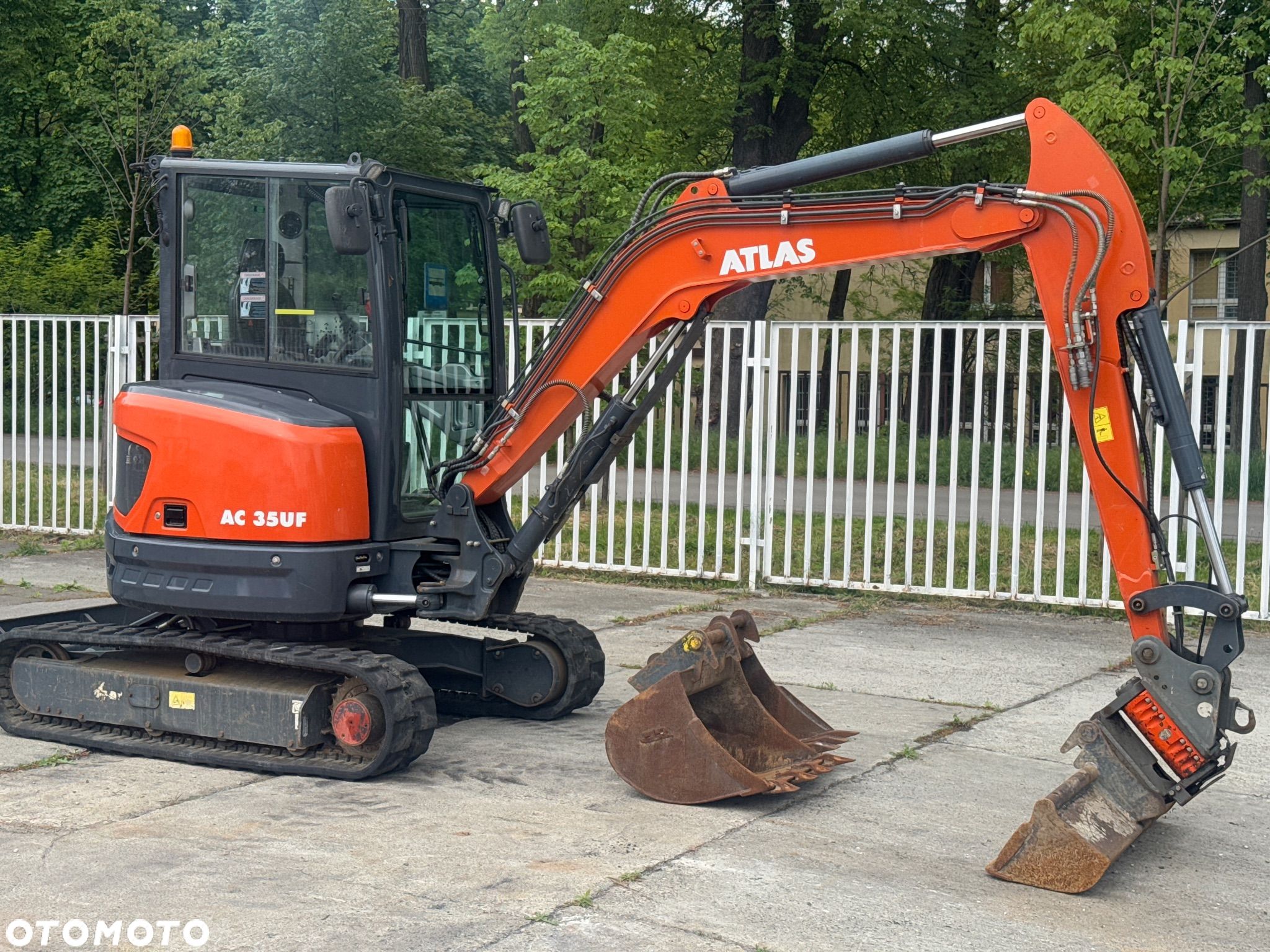 Atlas Minikoparka AC 35UF - 1