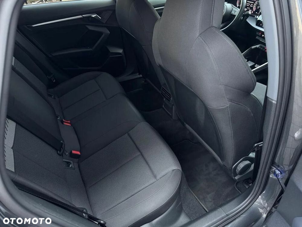 Audi A3 Sportback 35 TDI S Line S tronic - 13