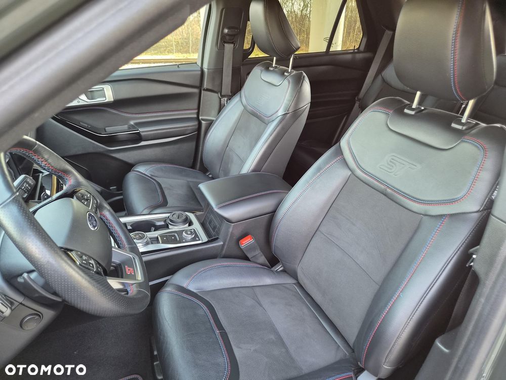 Ford Explorer - 9