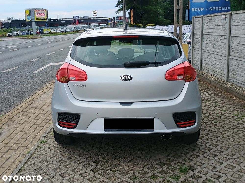 Kia Ceed 1.4 L Business Line - 24
