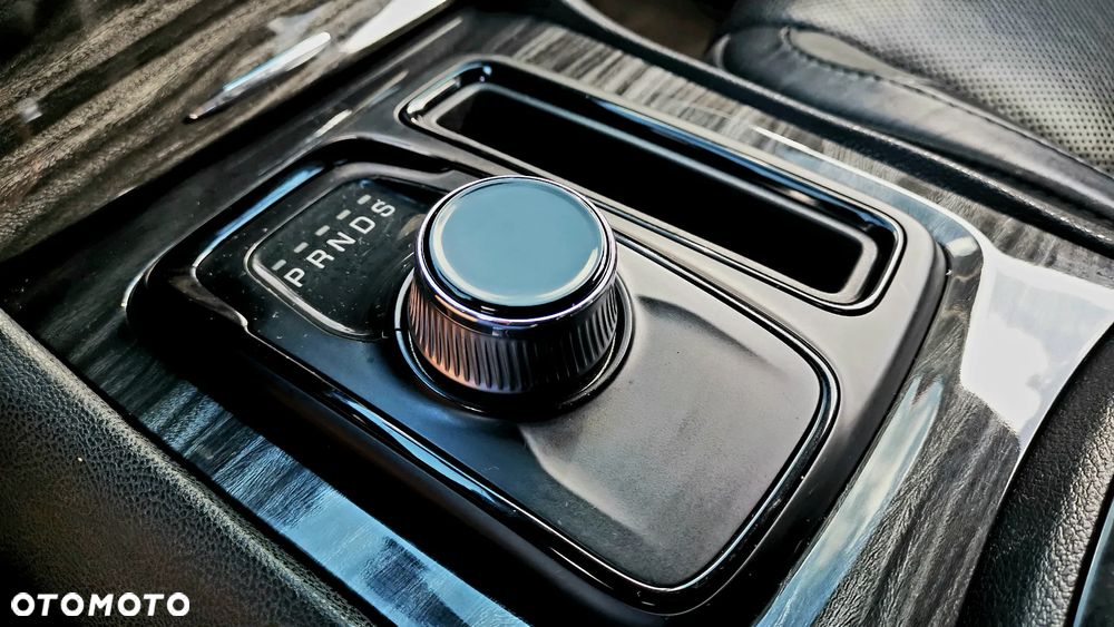 Chrysler 300C - 37