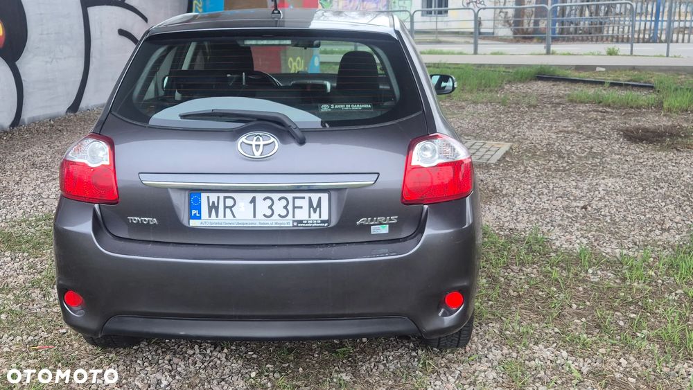 Toyota Auris 1.6 Sol - 10