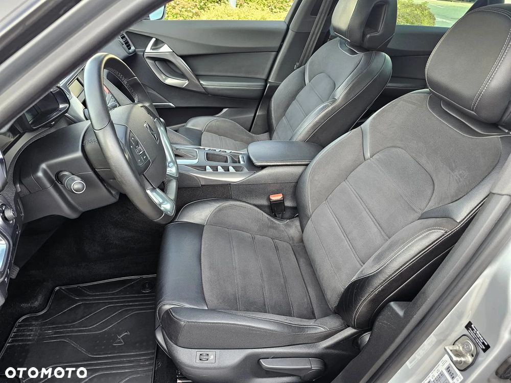 Citroën DS5 2.0 HDi SportChic - 23