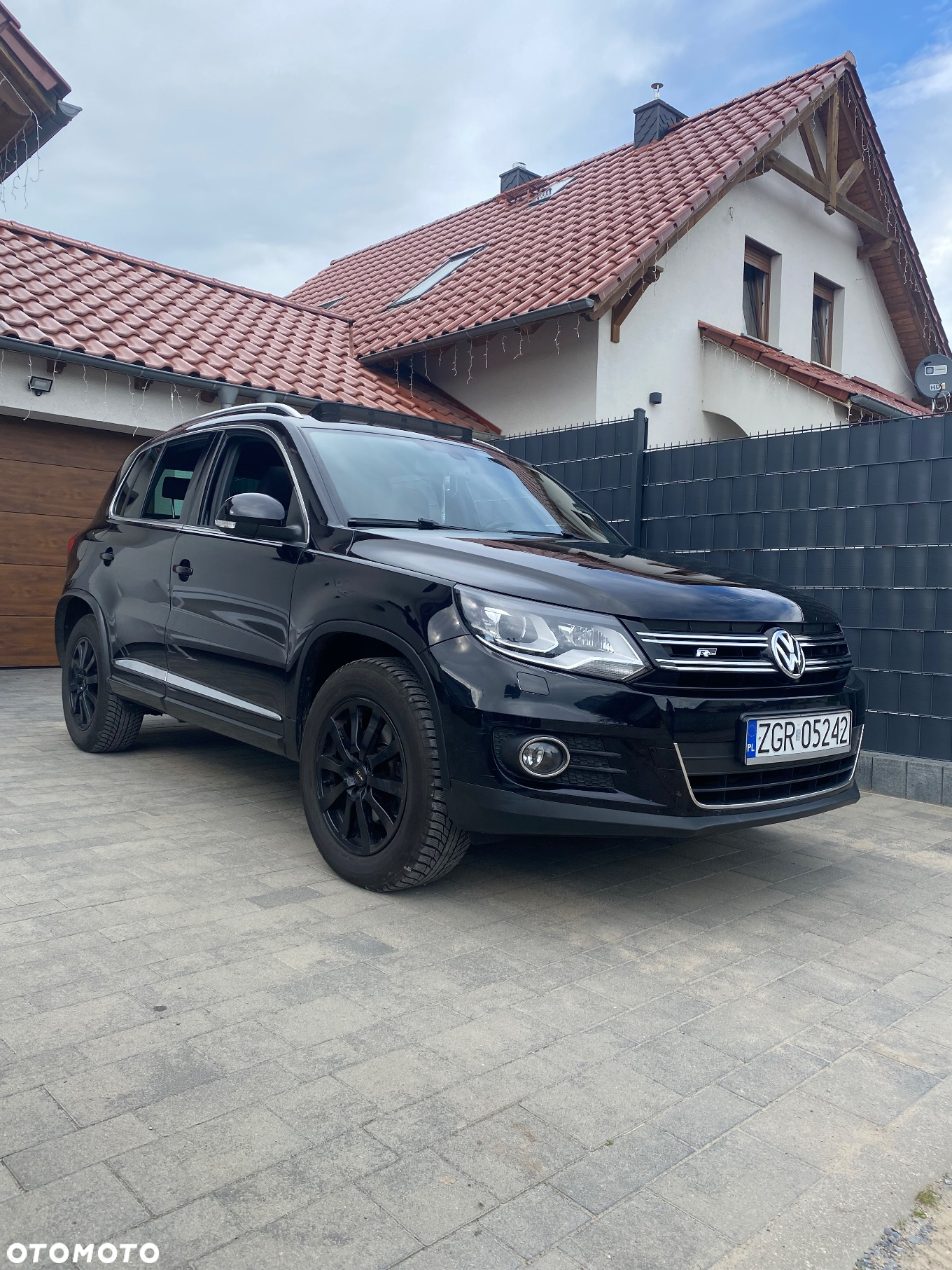 Volkswagen Tiguan 2.0 TDI 4Mot Perfectline R-Style - 11