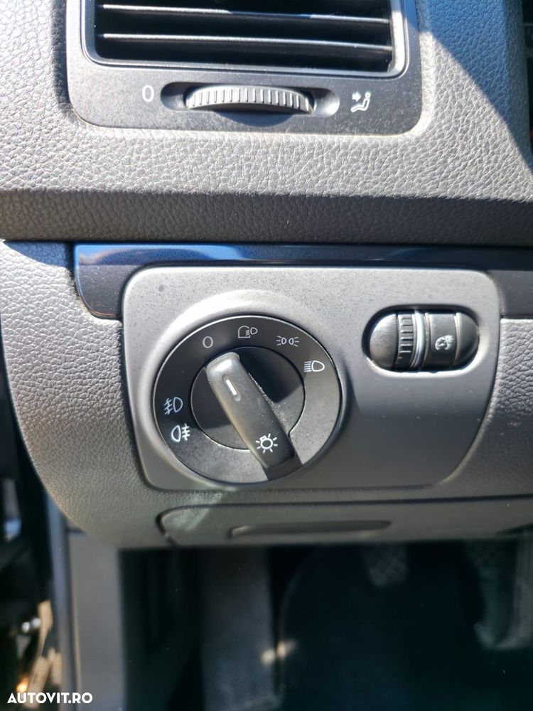 Volkswagen Golf - 13