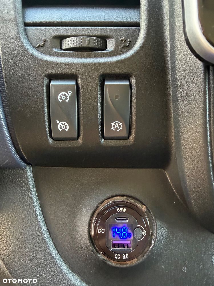 Opel Vivaro L2H1 2,9t Elegance Business - 29