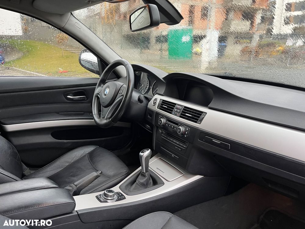 BMW Seria 3 318d - 4