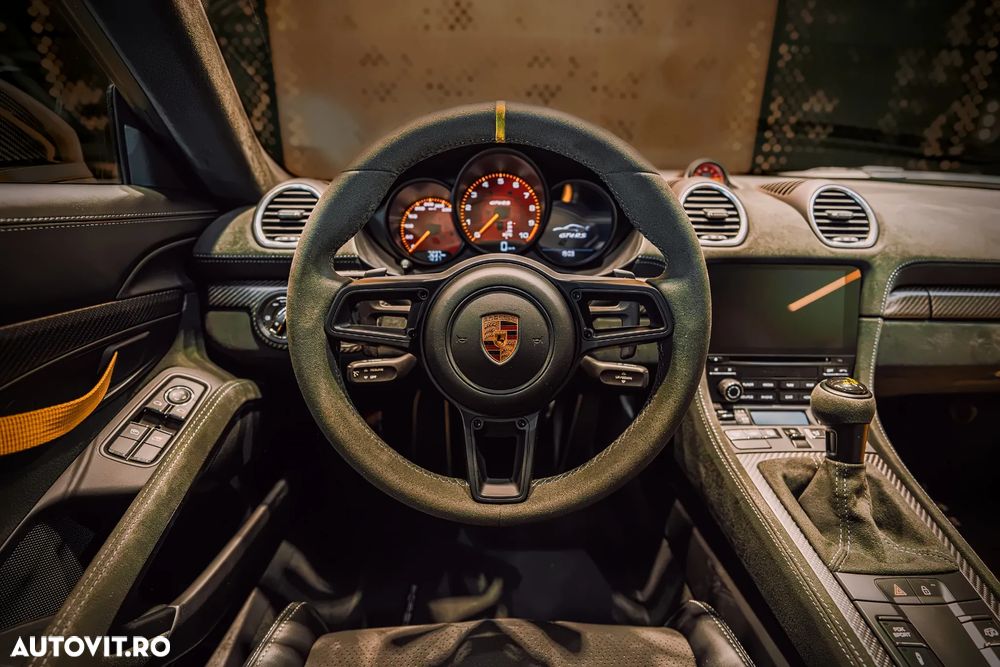 Porsche Cayman - 12