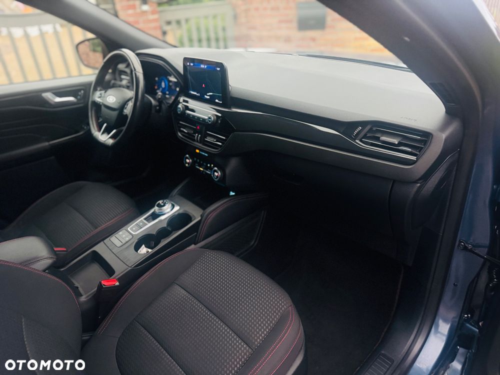 Ford Kuga 2.0 EcoBlue 4x4 ST-LINE - 13