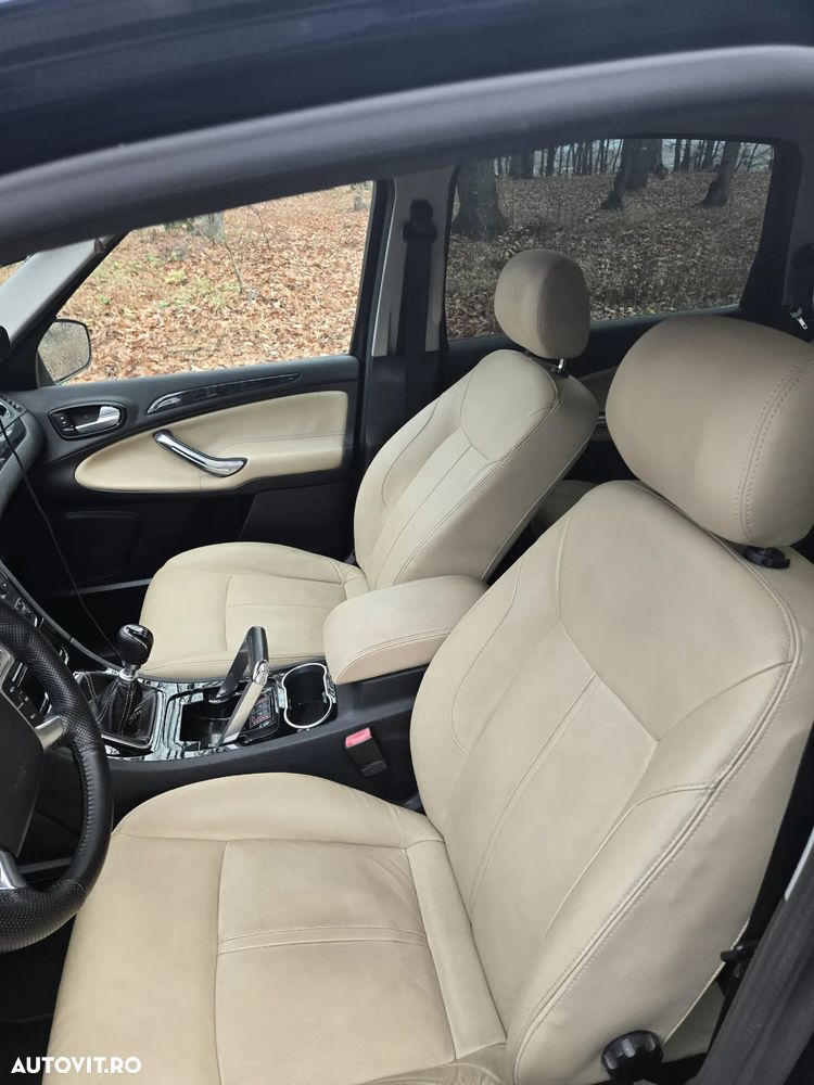 Ford S-Max 2.2 TDCi DPF Titanium - 25