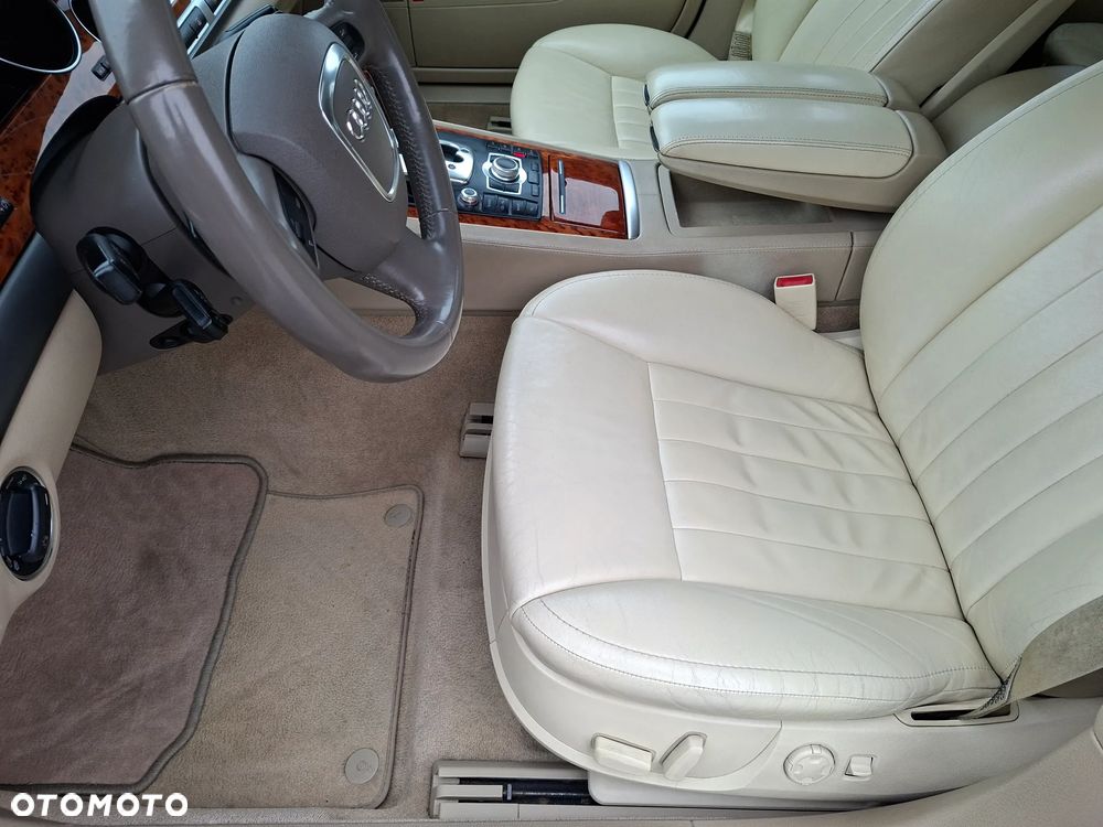 Audi A8 4.2 Quattro Langversion - 25