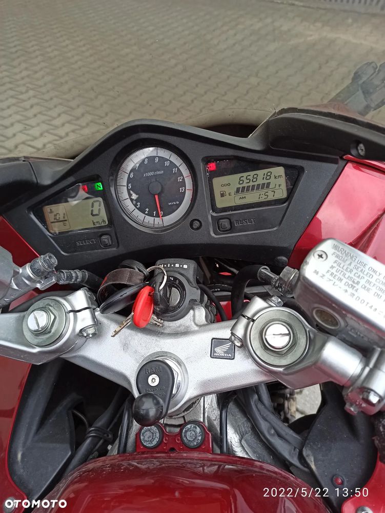 Honda VFR - 7