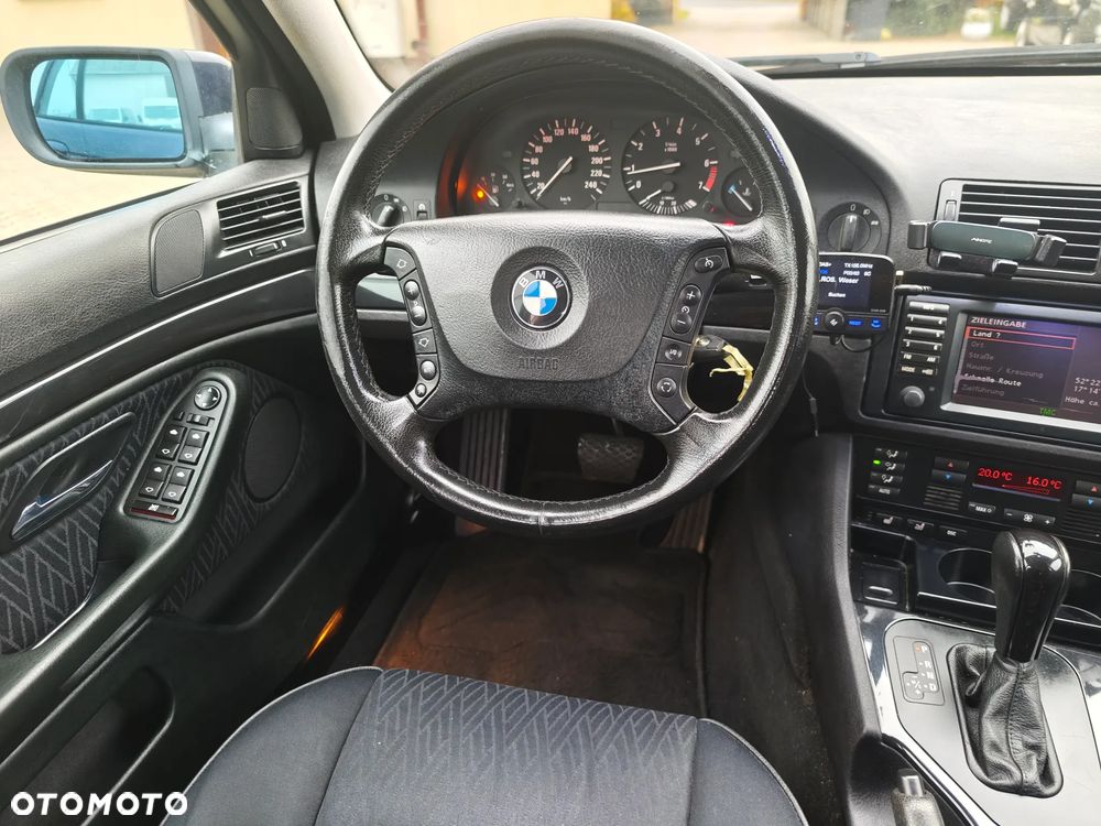 BMW Seria 5 - 19