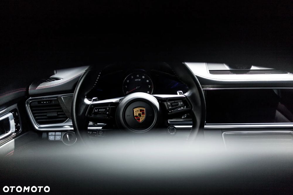 Porsche Panamera GTS - 17