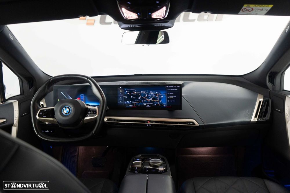 BMW iX xDrive 40 Pack Desportivo - 26