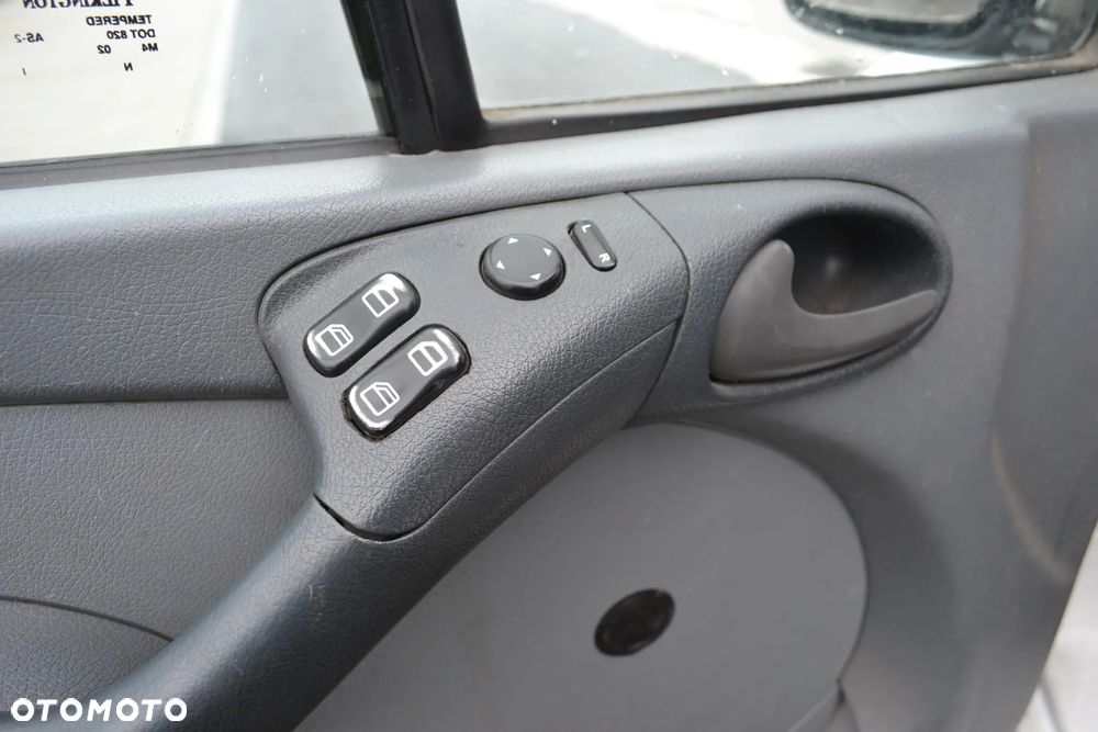 Mercedes-Benz Sprinter - 11