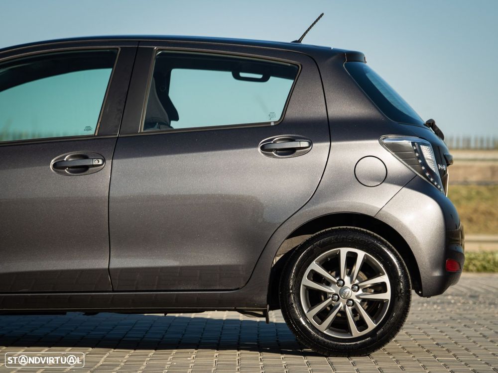 Toyota Yaris 1.33 VVT-i Comfort+P.Style - 41