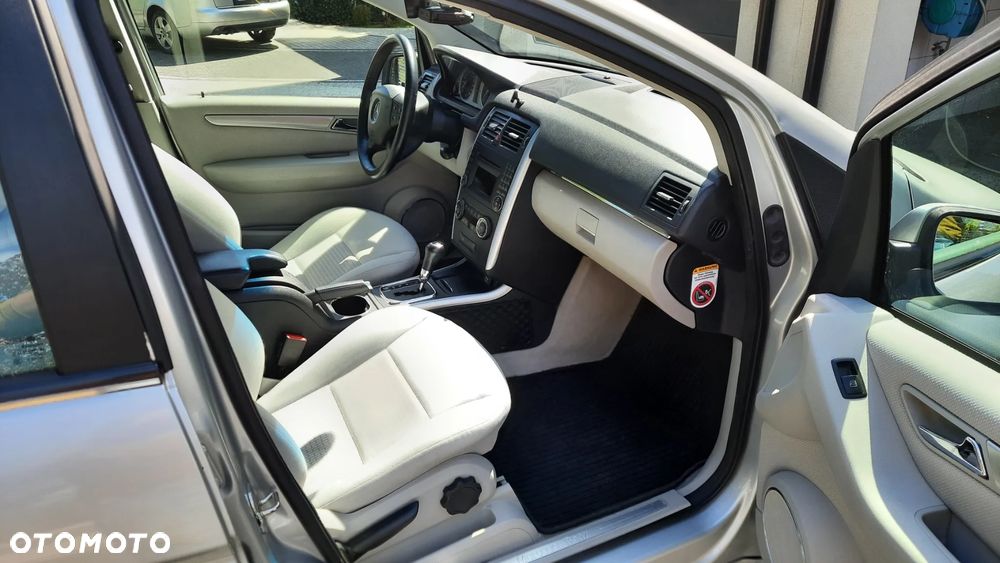 Mercedes-Benz Klasa B 200 CDI DPF Autotronic - 6