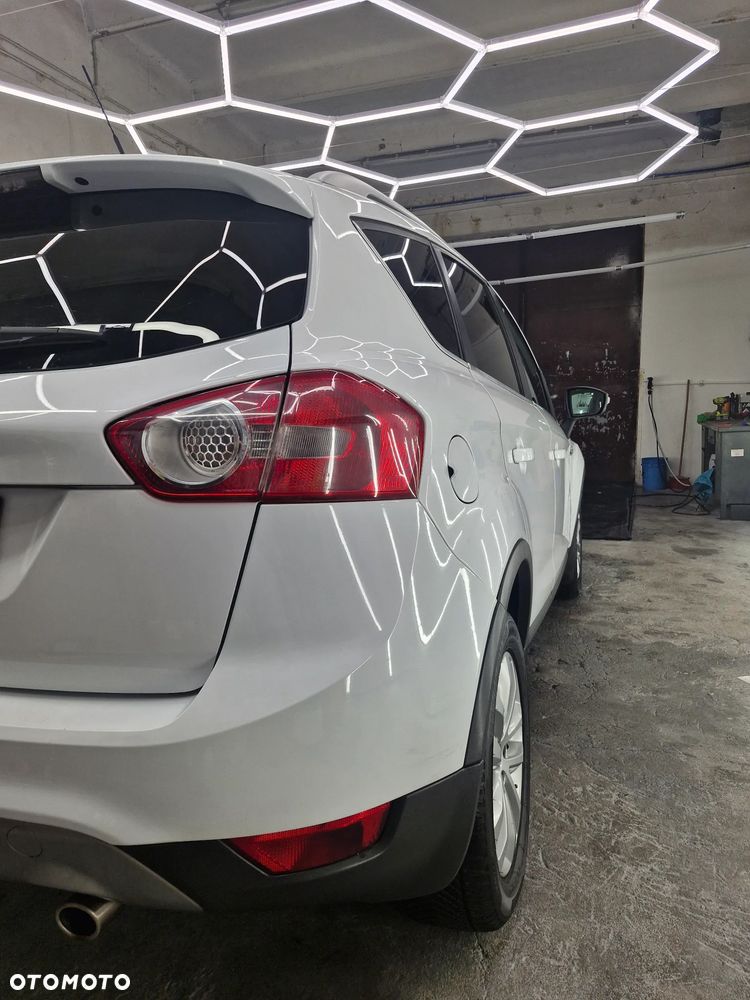 Ford Kuga - 17