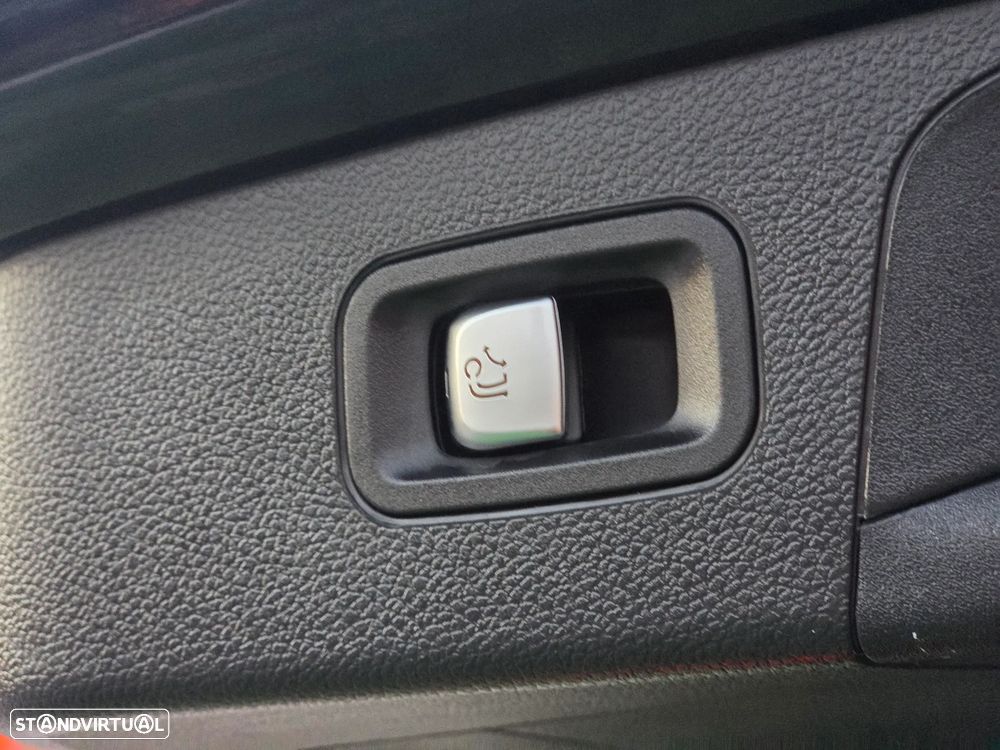 Mercedes-Benz GLC 300 de 4Matic - 24