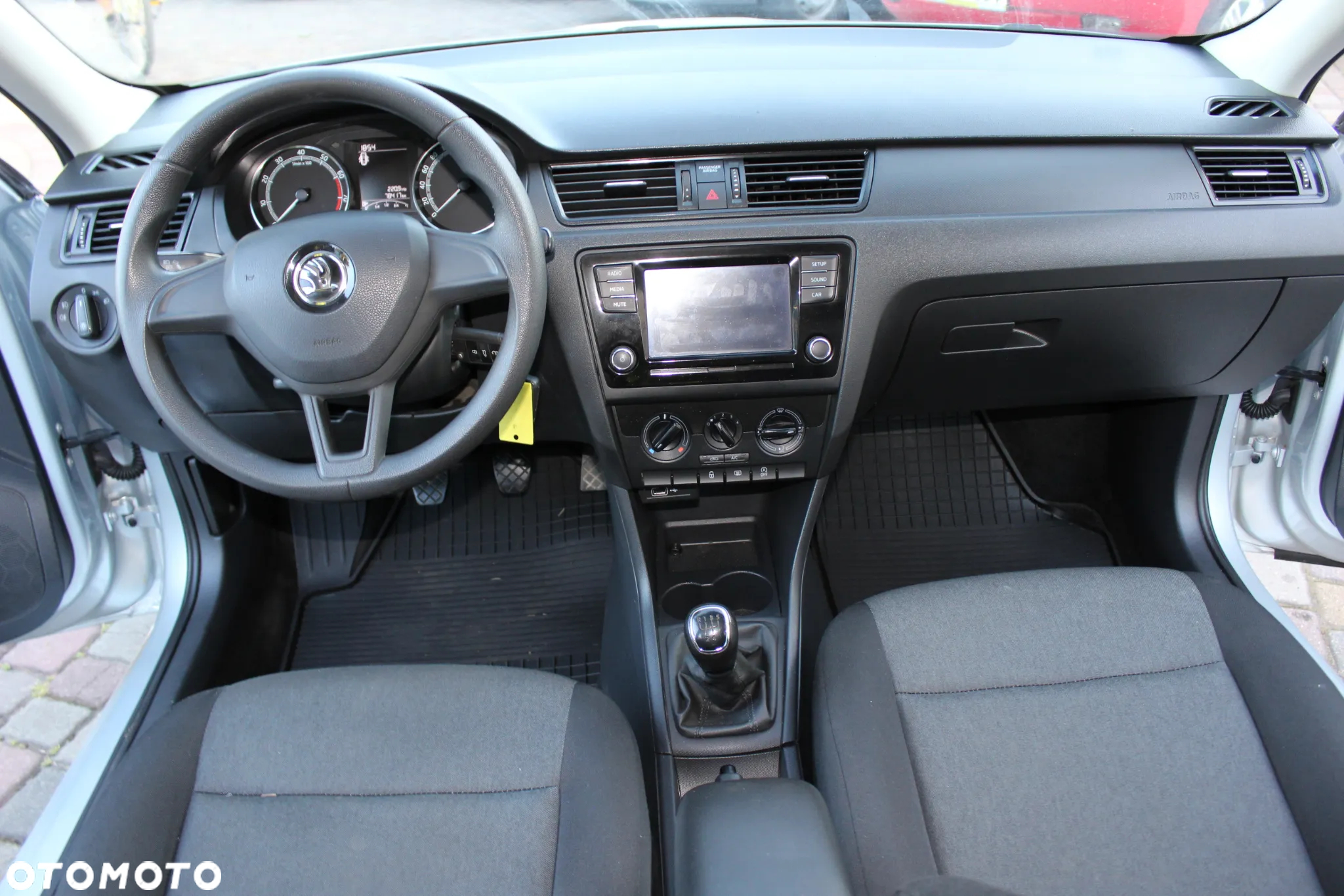 Skoda RAPID 1.0 TSI Active - 16