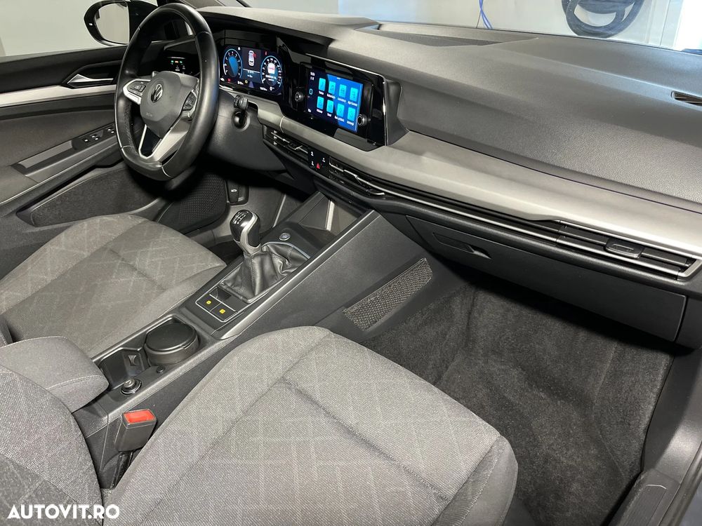 Volkswagen Golf - 26