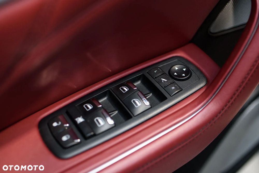 Maserati Levante Trofeo Q4 - 14