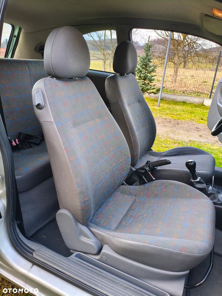 Opel Corsa - 12