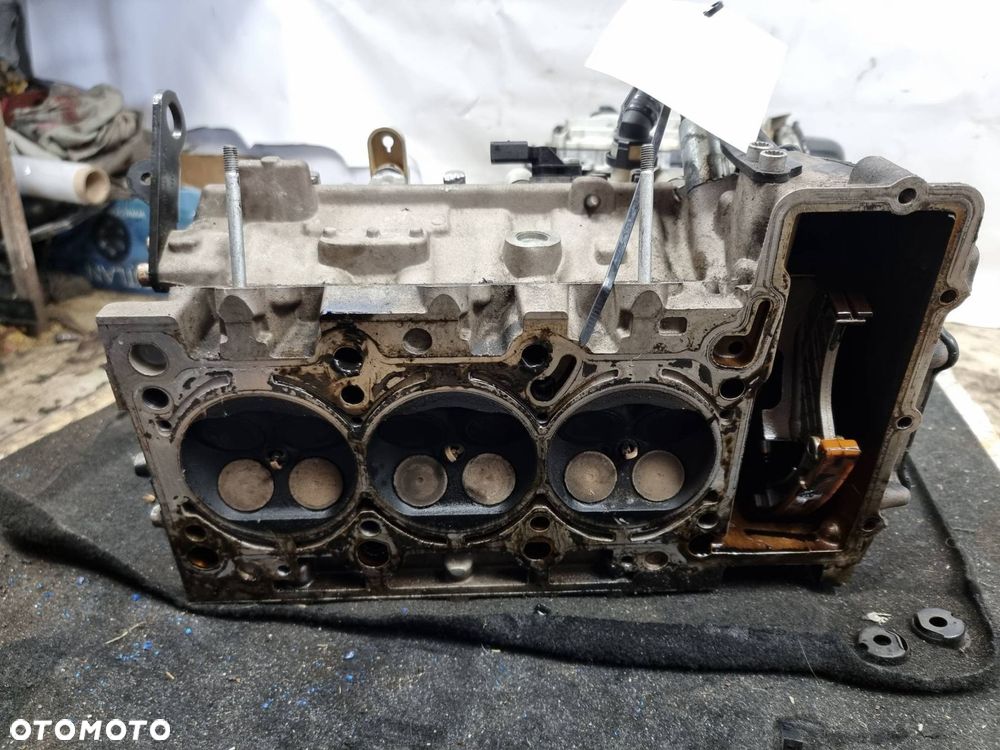 GŁOWICA PRAWA AUDI A8 D3 06E103373E 3.2 FSI - 5