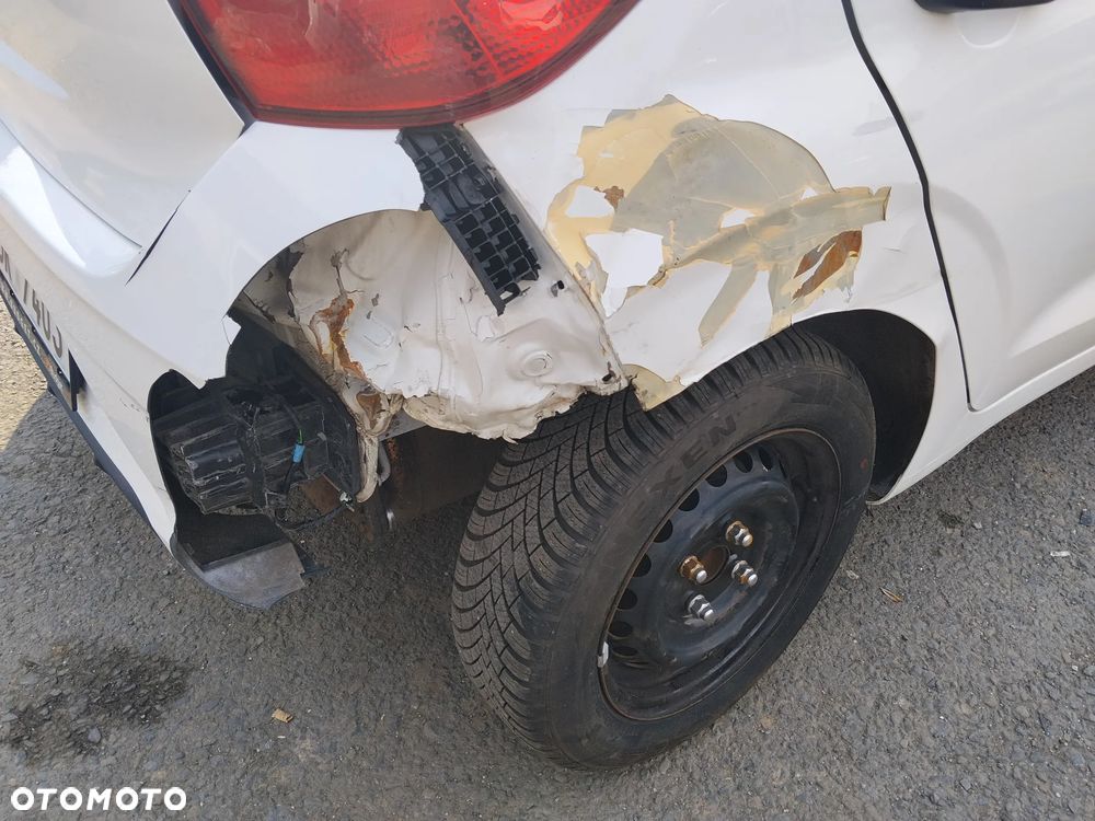 Hyundai i10 1.0 Pure - 16