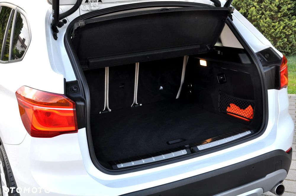BMW X1 xDrive20d xLine - 19