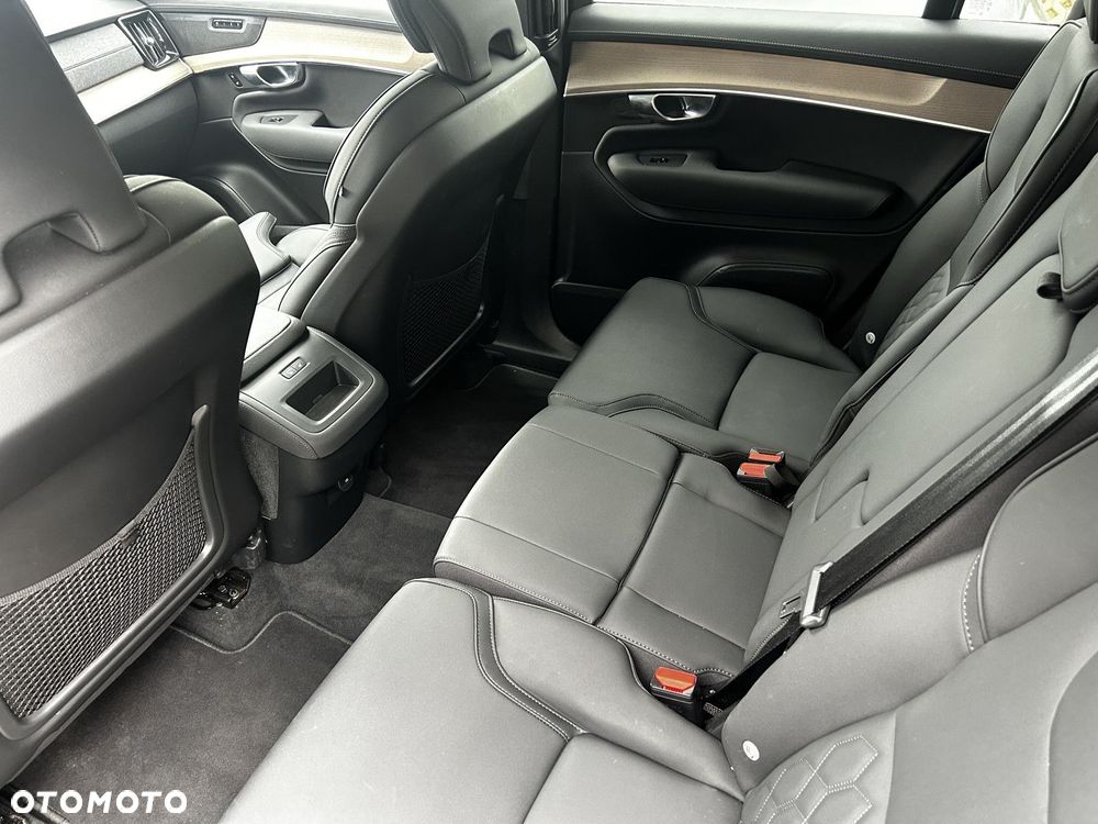 Volvo XC 90 - 13