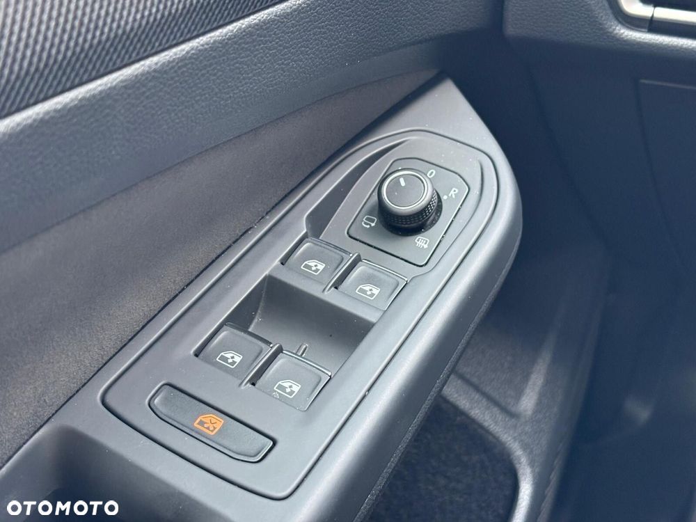 Volkswagen Golf - 20