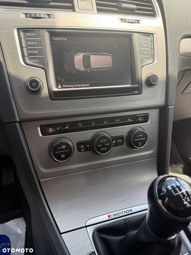 Volkswagen Golf Variant - 19