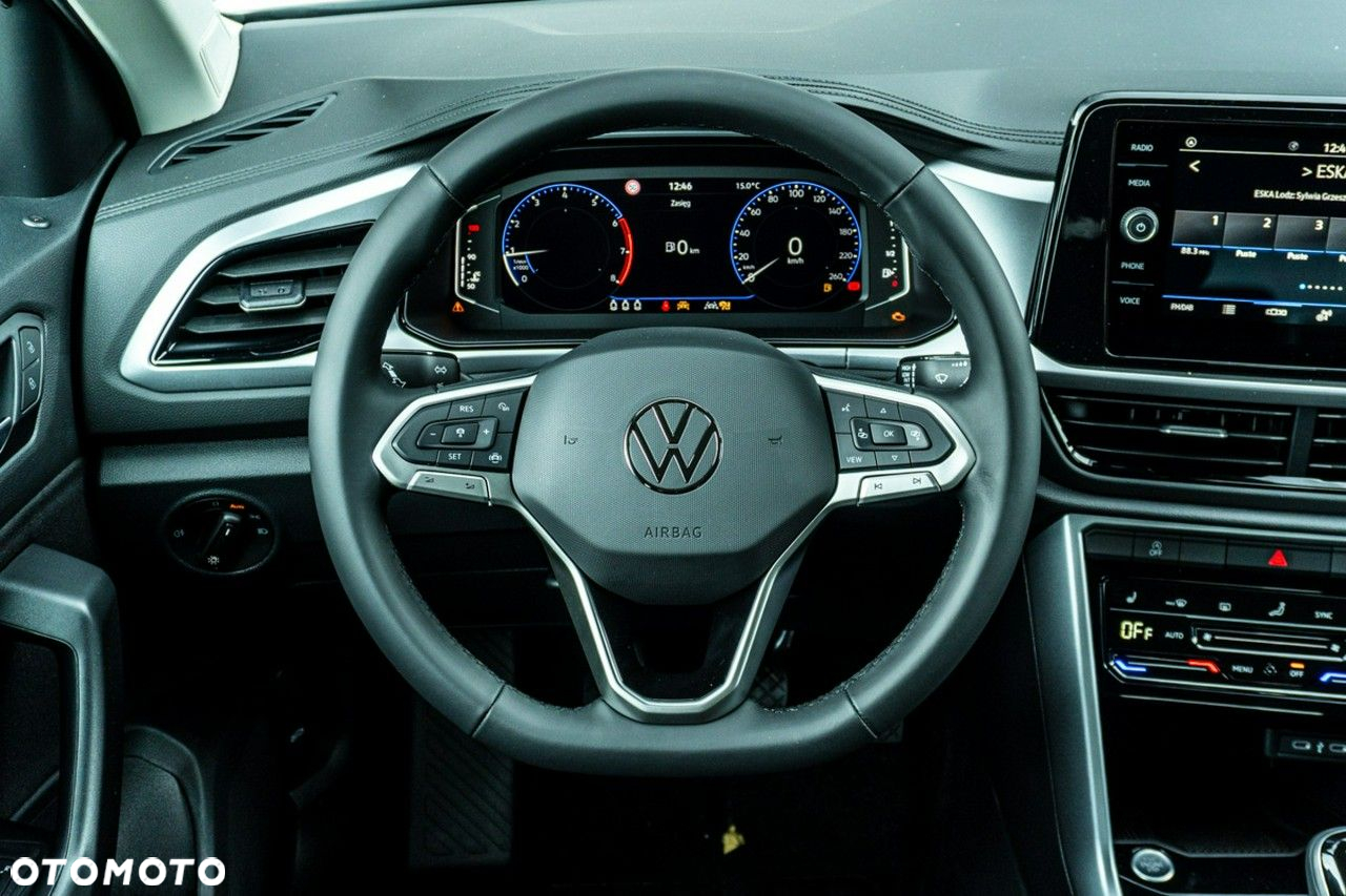 Volkswagen T-Roc - 17