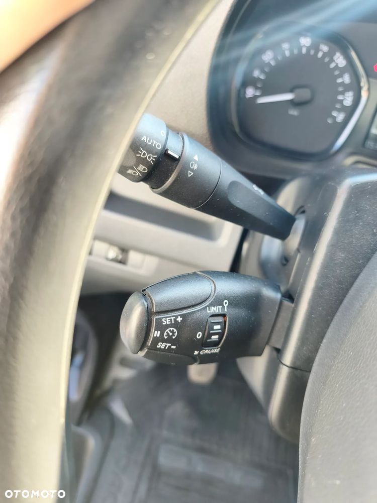 Toyota PROACE 2,0 145 KM - 19