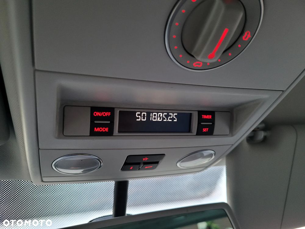 Volkswagen Multivan - 29