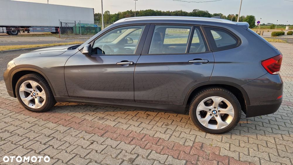 BMW X1 xDrive18d xLine - 10